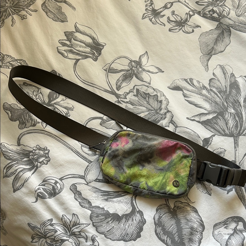 lululemon athletica Multicolor Crossbody Bag
